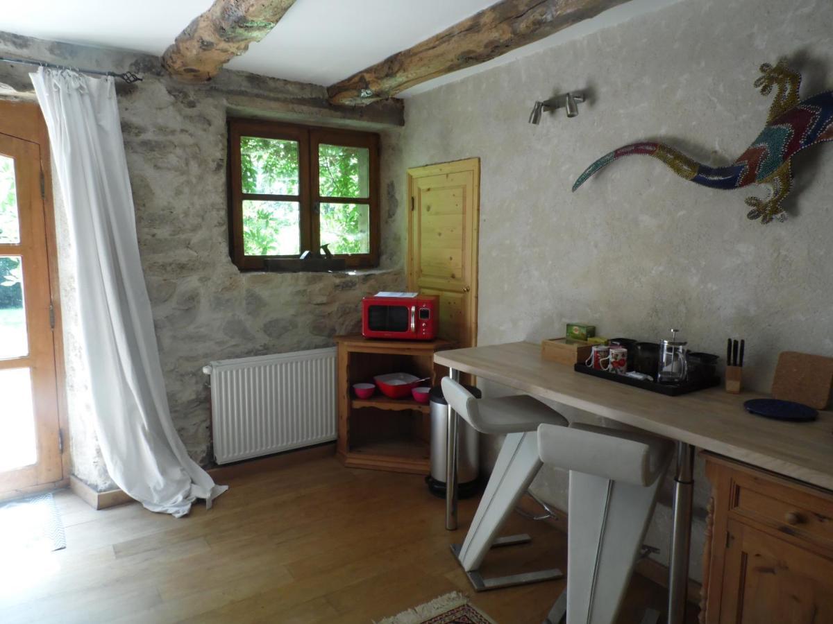 Combecave Bed & Breakfast Vabre-Tizac Exterior photo